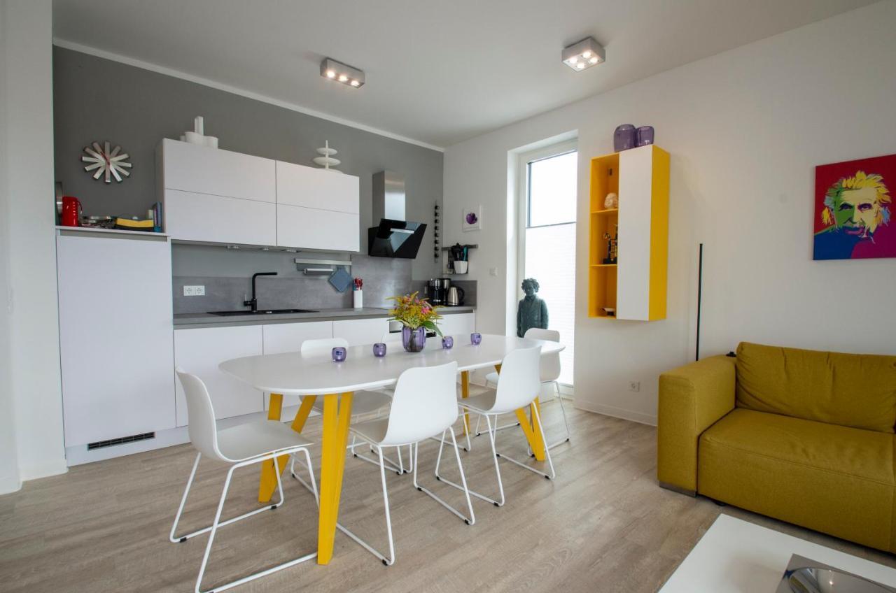 Albert-Inn-Glowe - Barrierefrei & 3 Schlafzimmer & Coworking & Strandkorb-Saisonal & Sauna Im Haus & Fahrraeder エクステリア 写真